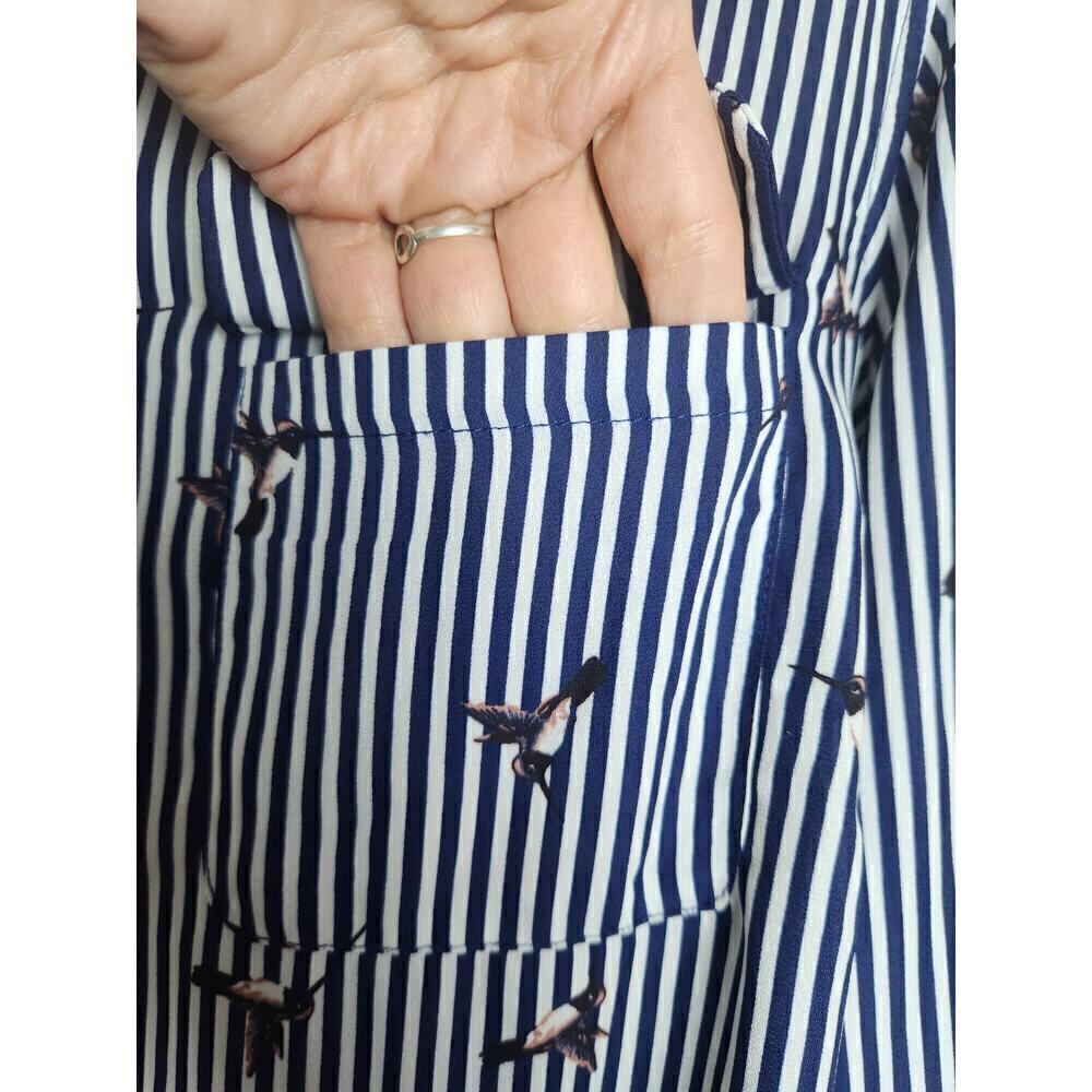 Roz& and Ali all over navy Striped hummingbird novelty print blouse sz 2X career - Picture 4 of 12